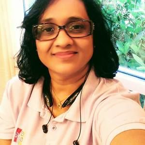 Meet your Posher, Debbie